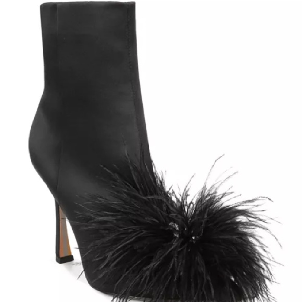Satin boot